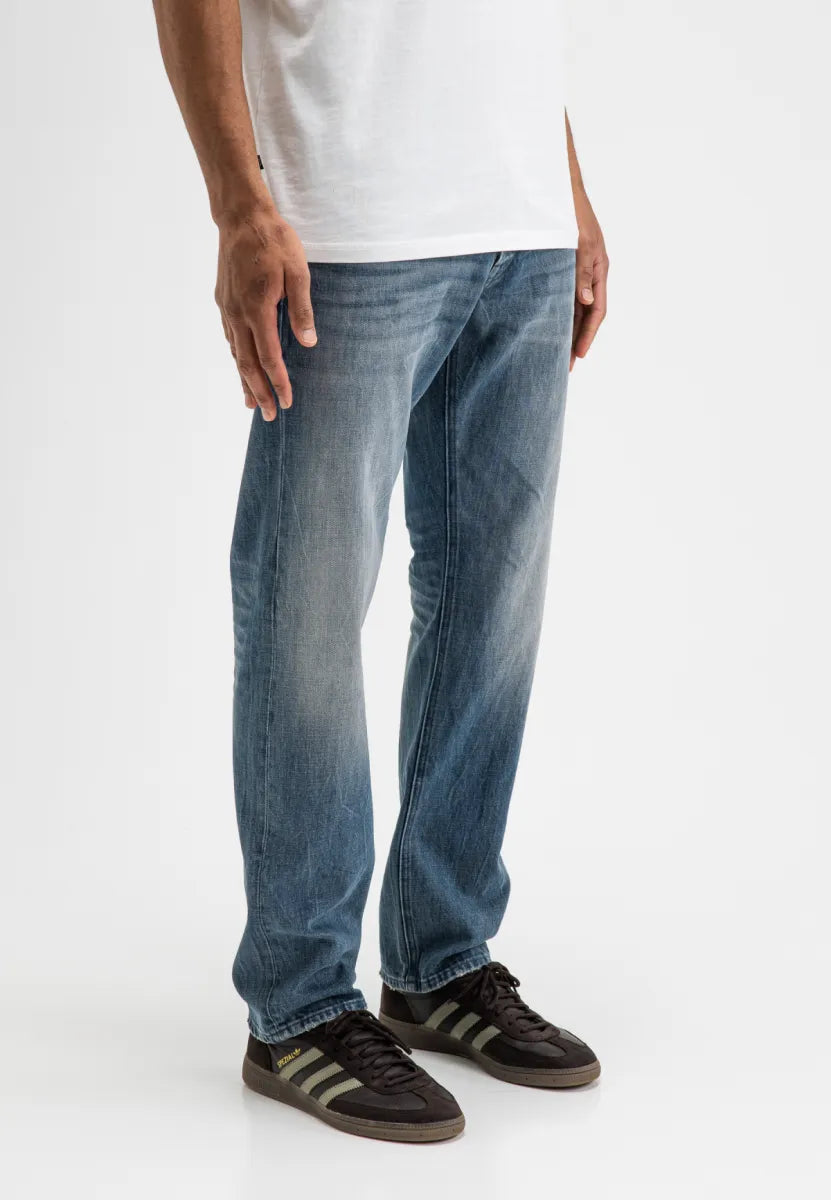 Butcher of Butcher of Blue Stockton Straight Fog Denim – Medium Aged
